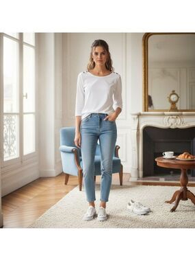 Chico's White Long Sleeve Tee Juniors 1